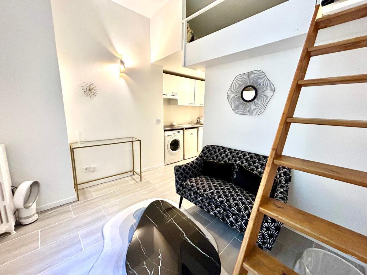 Studio At 1 Min From The Main Street Nice Exterior foto