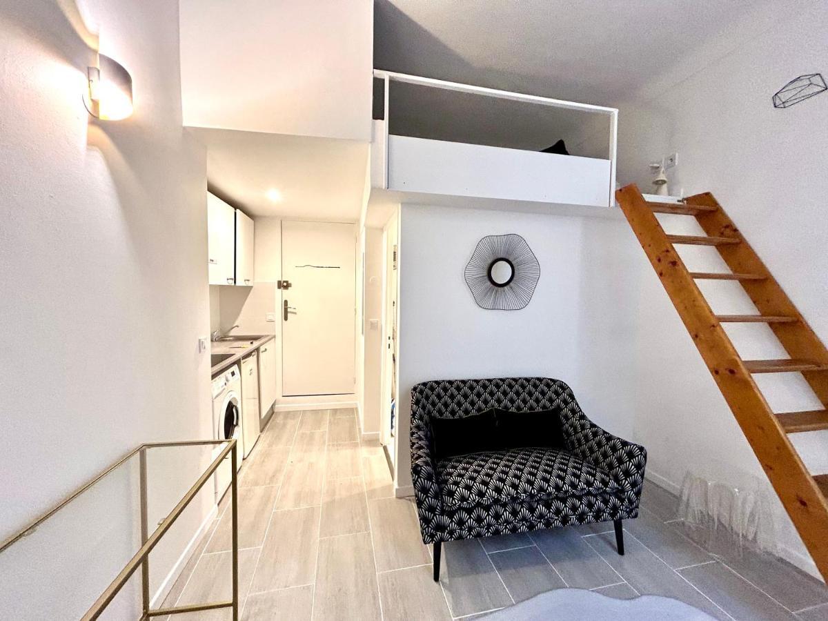 Studio At 1 Min From The Main Street Nice Exterior foto